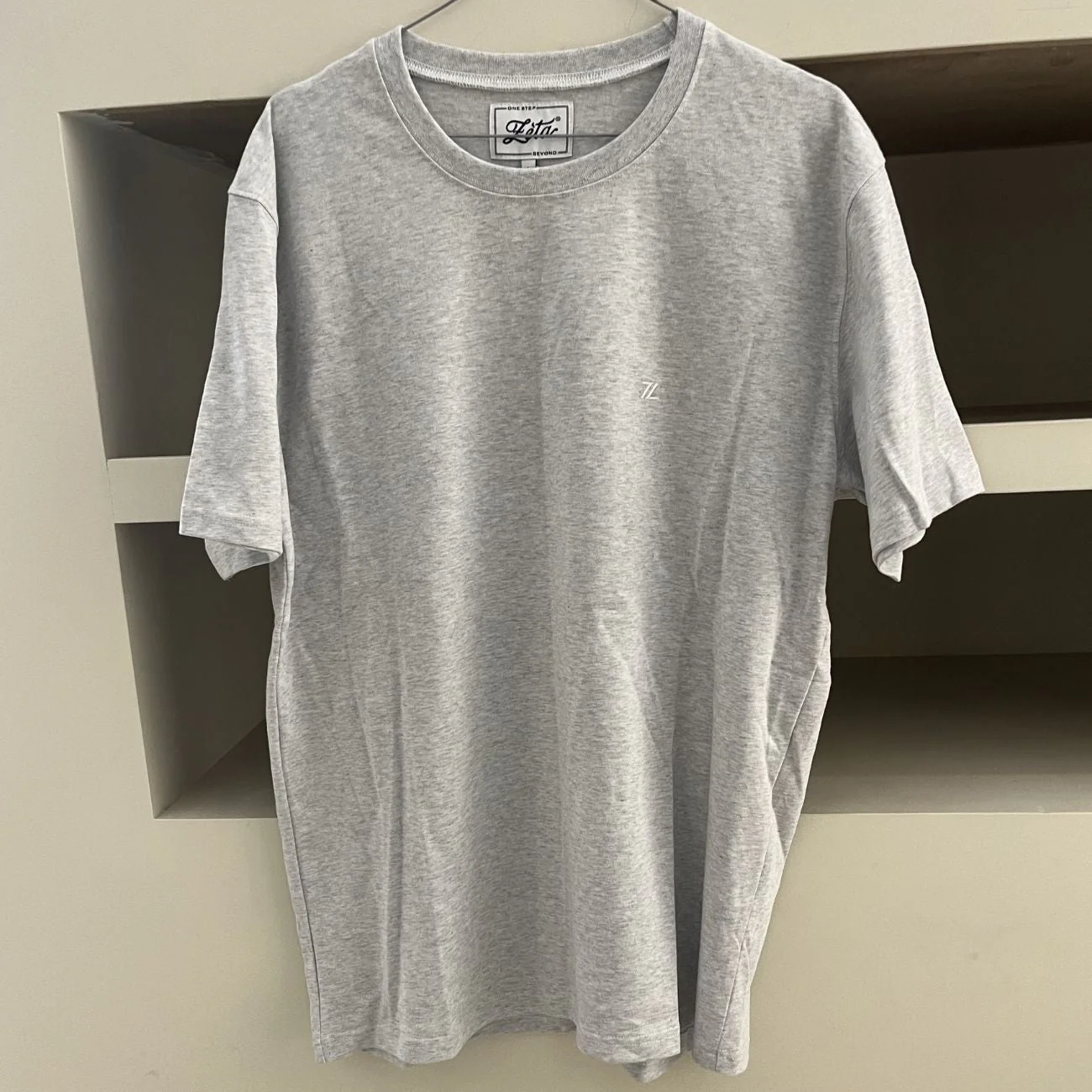 T-shirt Gris - L (Seconde main) - Image 2