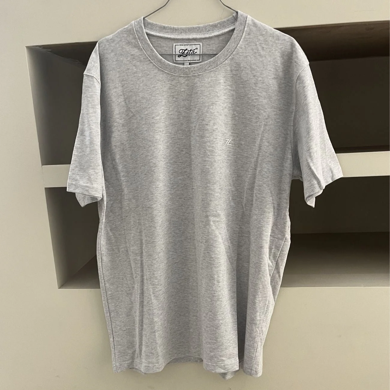 T-shirt Gris - M (Seconde main) - Image 2