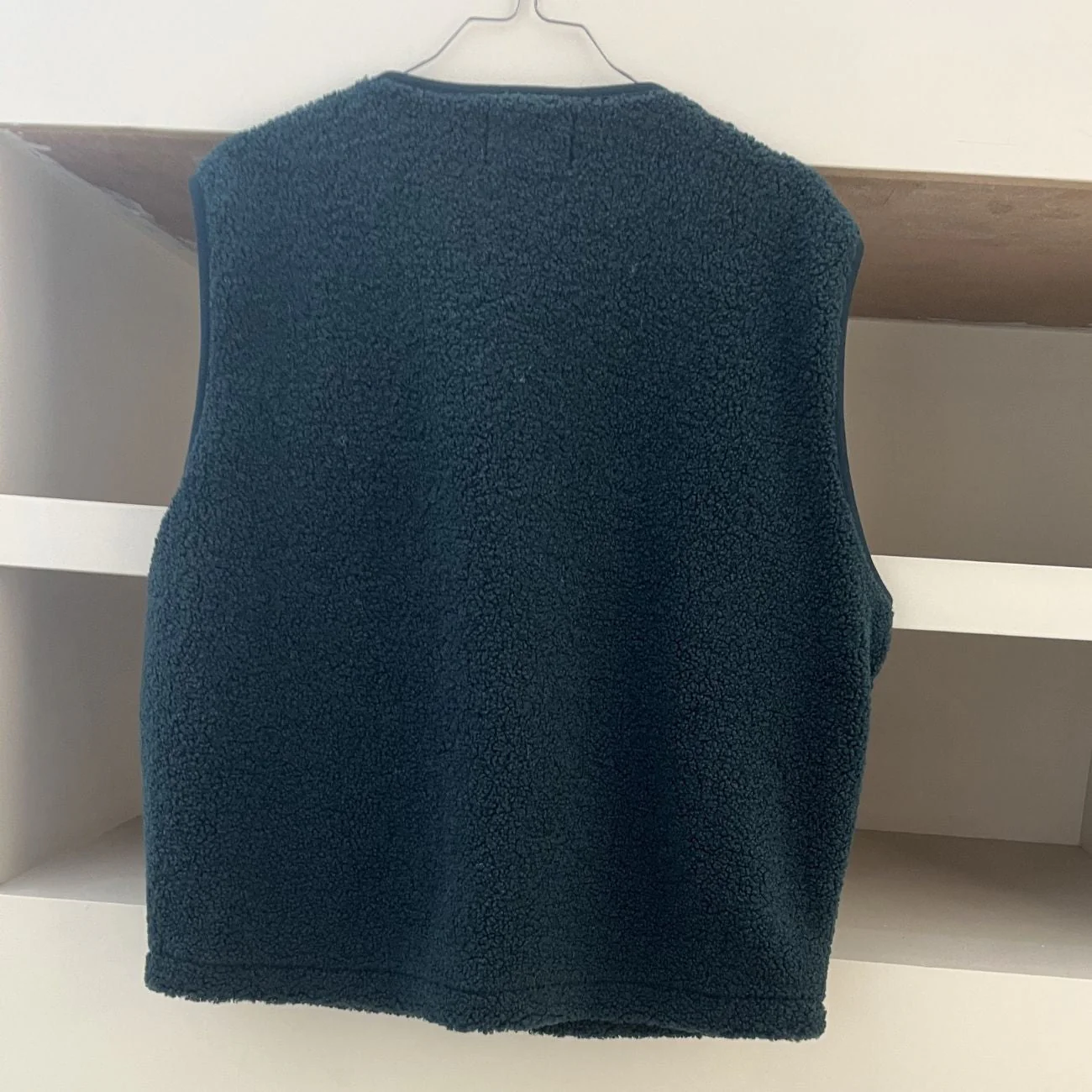 Veste Sherpa sans manches Forêt - M (Seconde main) - Image 3